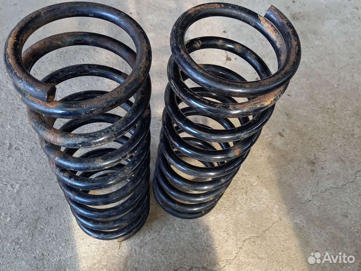 Great Wall Hover задняя пружина