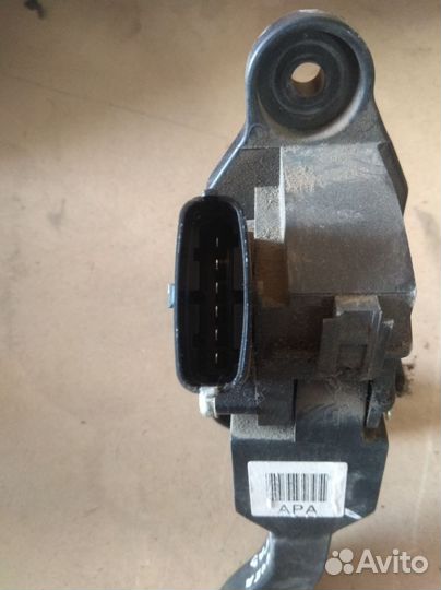 Педаль газа Hyundai Tucson I (2004—2010)