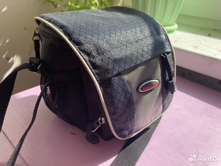 Зеркальный фотоаппарат canon