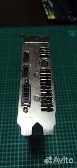 Видеокарта Nvidia Quadro 5000 2,5 Гб