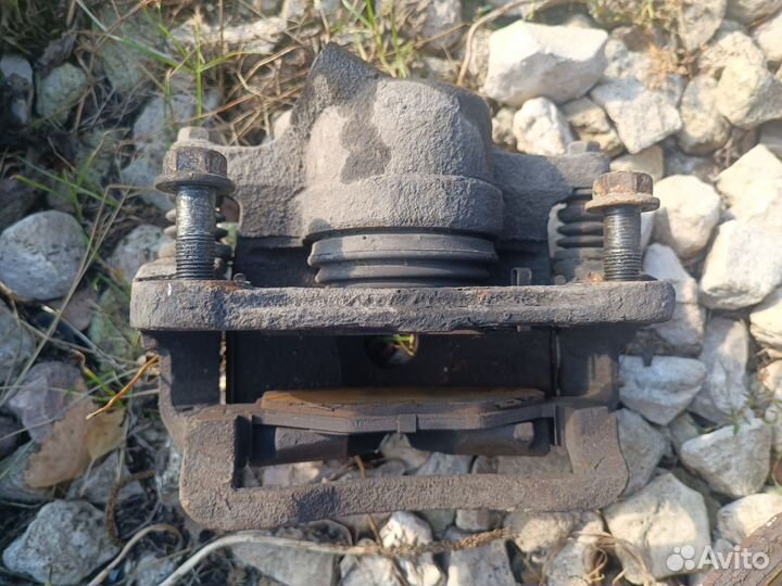 Суппорт тормозной передний Lifan X60