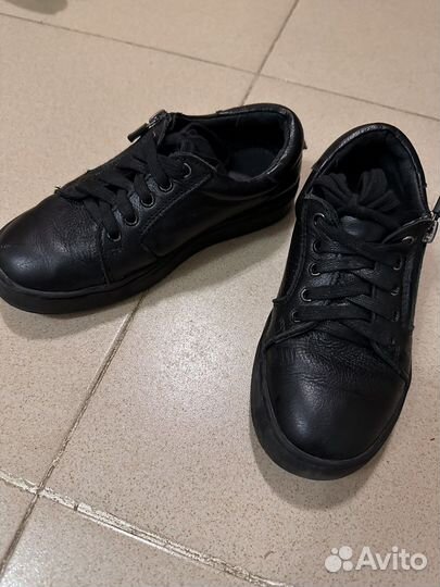 Кожаные кеды