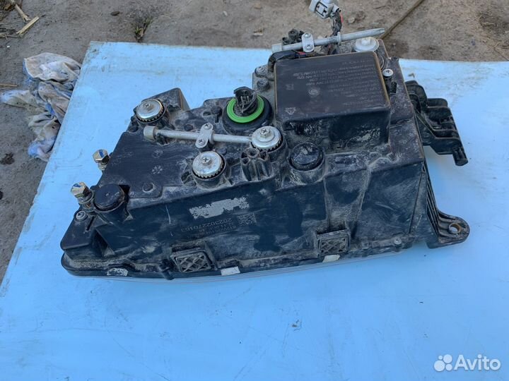 Правая Фара светодиодная Sitrak C7H