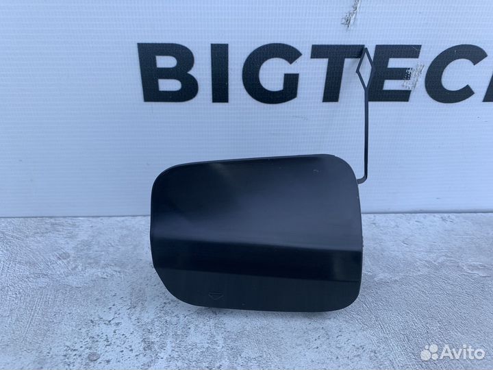 Заглушка буксировочного крюка Mercedes A1568859500