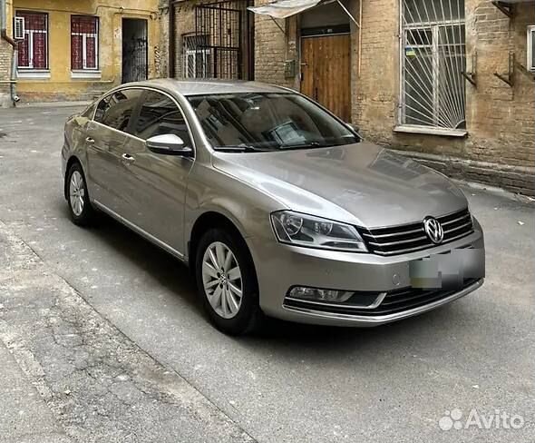 В разборе Volkswagen Passat B7 2013