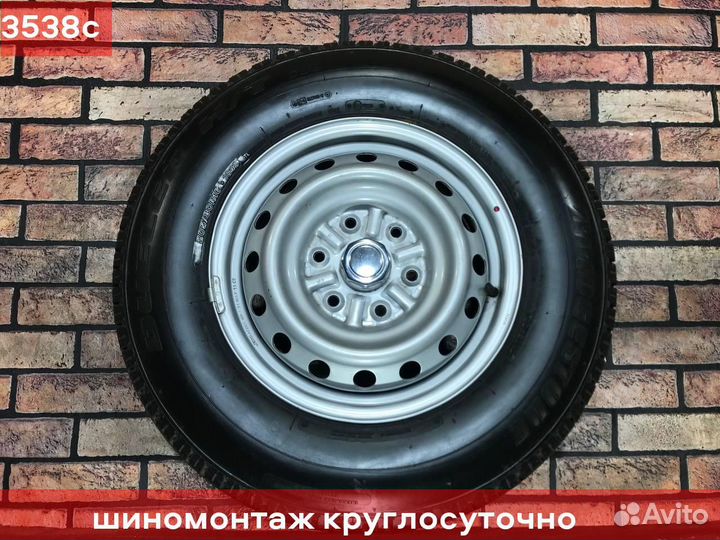 Bridgestone Dueler H/T D689 205/80 R16