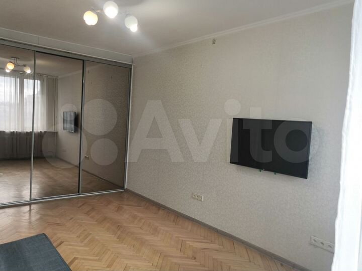 2-к. квартира, 52 м², 6/14 эт.