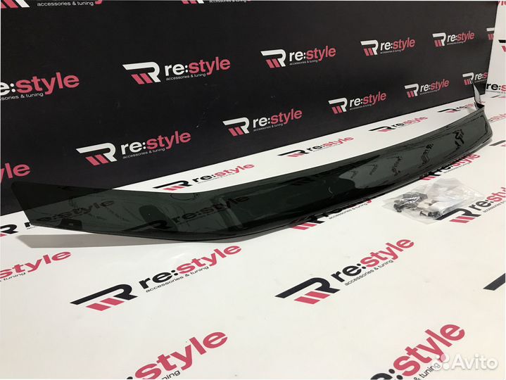 Дефлектор капота Toyota Land Cruiser 200 U556