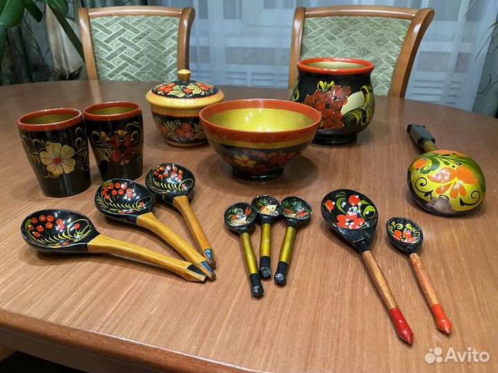 Набор посуды хохлома