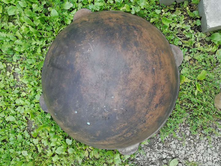 Казан старинный чугун. касли. клеймо. 40л
