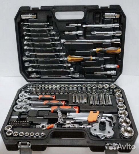 Набор инструментов для авто 121 предмет (новый)