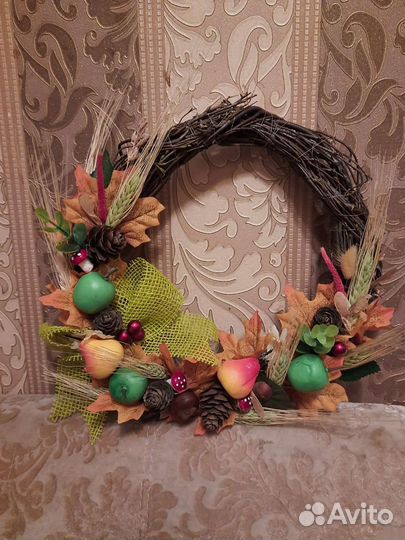 Поделки на оссение темы