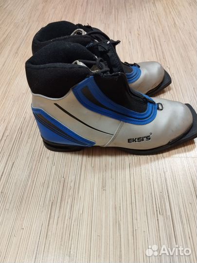 Лыжные ботинки