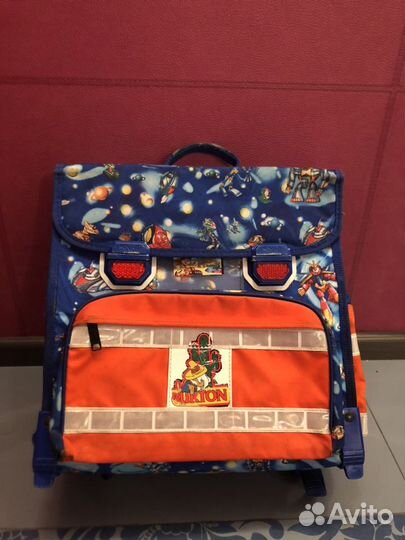Рюкзак школьный