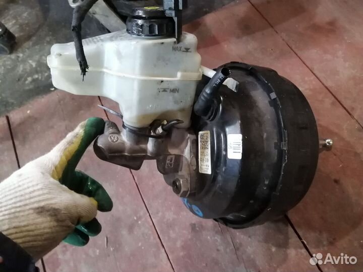 Вакуумный усилитель тормозов Тоуран 2 1K2614105BJ