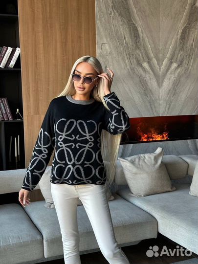 Свитер loewe женский