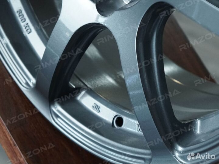 Литые диски Work R17 на Mitsubishi. Арт831