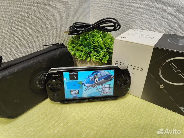 Sony PSP 3008 прошитая 8gb