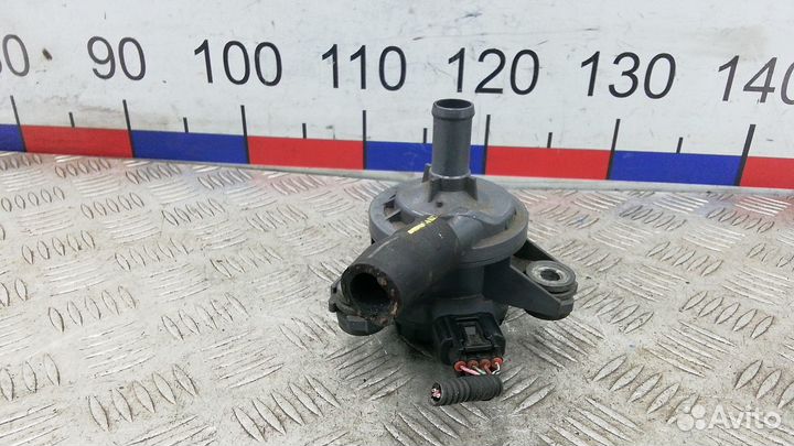 Насос антифриза дополнительный Toyota Camry XV50