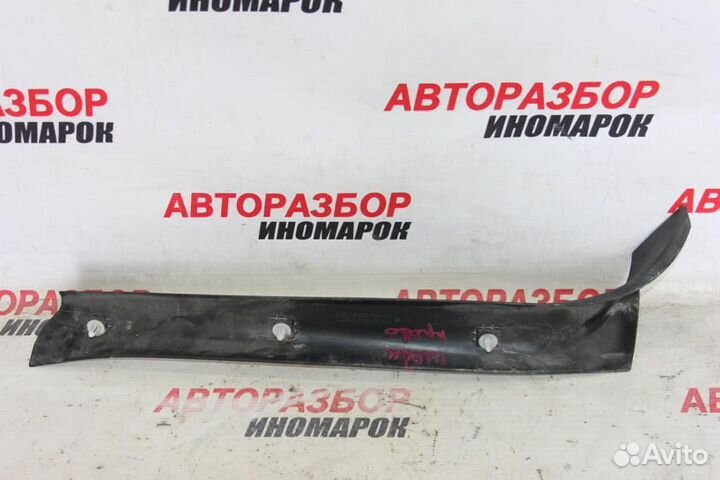 Обшивка стойки для Chevrolet Niva 2002-2009 г