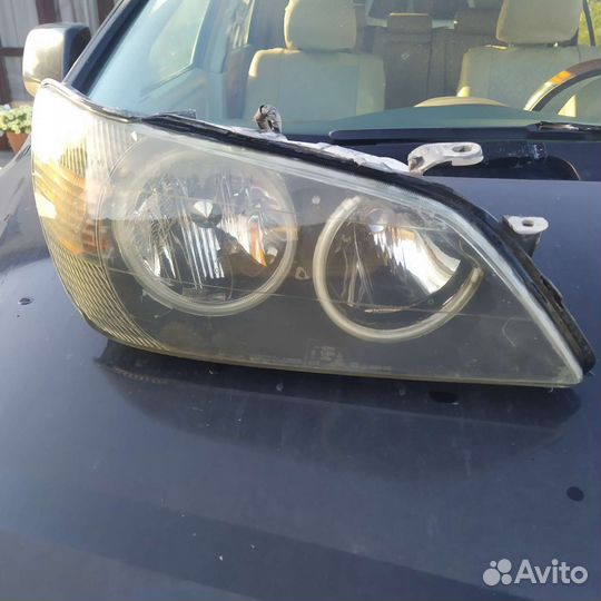 Фары передние lexus is 200