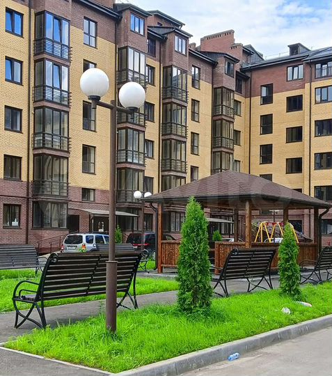 2-к. квартира, 70 м², 1/6 эт.