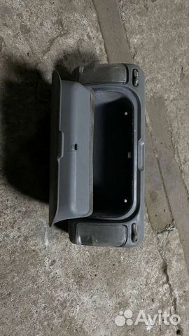 Плафон освещения салона carina e