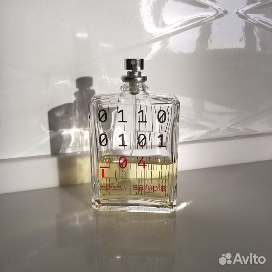 Escentric Molecules Escentric 04 / 5 мл / распив