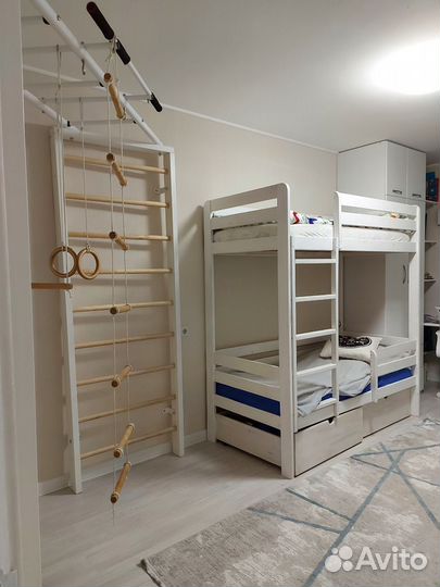 Продается детская двухярусная кровать