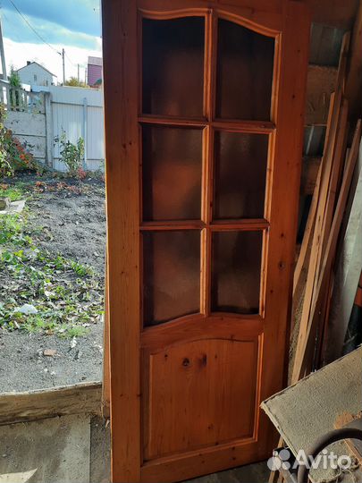 Межкомнотная деревянная дверь