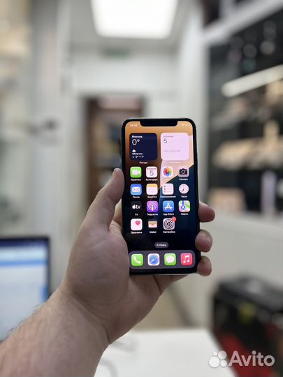 iPhone Xs, 256 ГБ