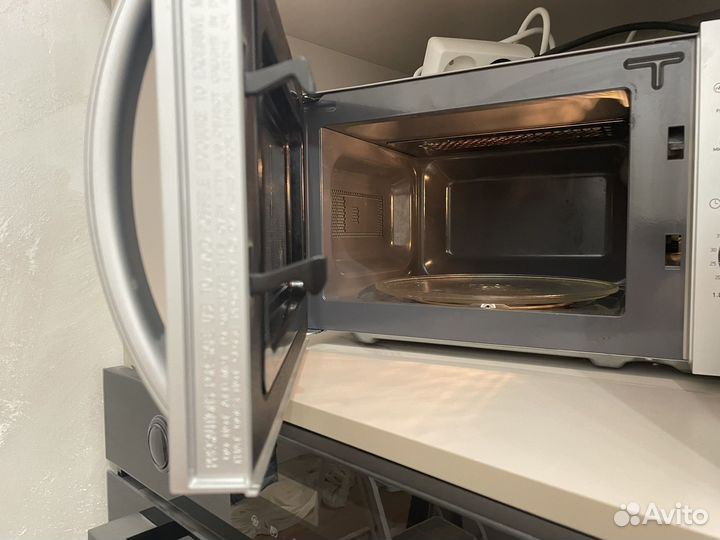 Микроволновая печь BBK