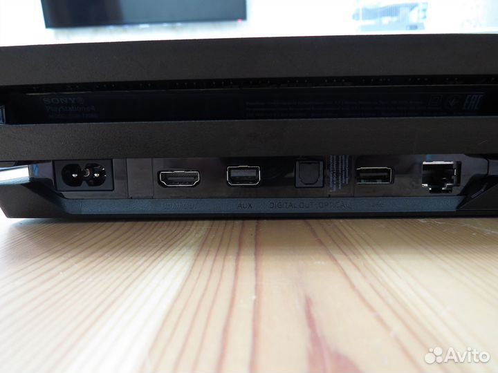 Sony Playstation 4 Pro ревизия 3