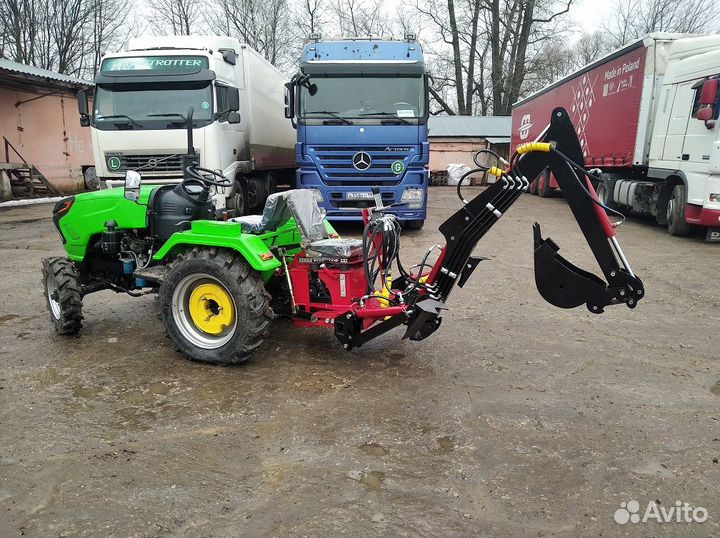 Экскаваторная навеска Landformer к тракторам