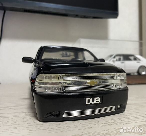 Chevrolet Silverado 2002 1:18 Jada