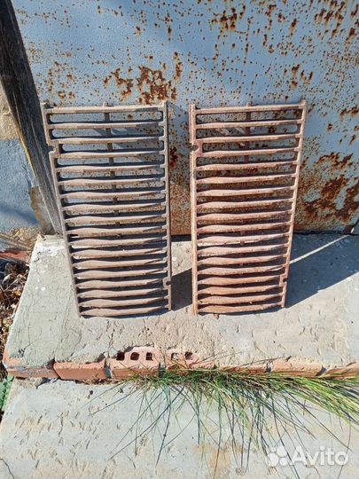 Колосники чугунные бу 2шт