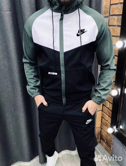 Спортивный костюм