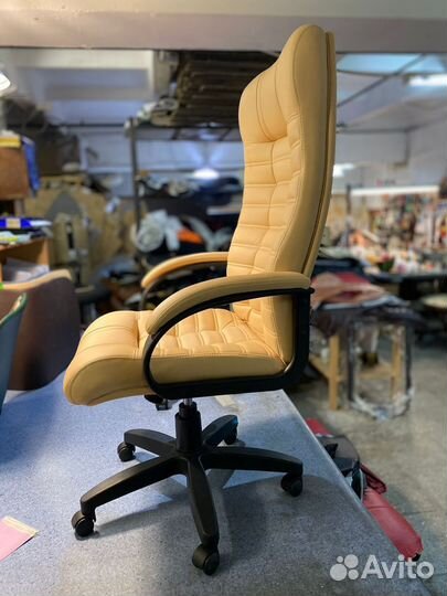 Компьютерное кресло