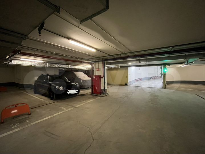 Машиноместо, 20 м²