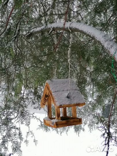 Кормушки и скворечники для птиц