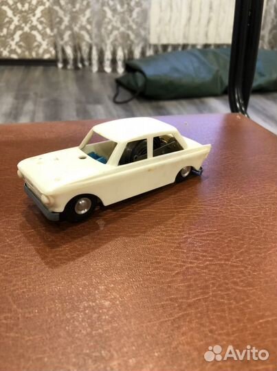 Коллекционная машинка