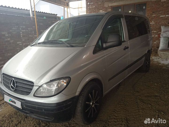 Mercedes-Benz Vito цельнометаллический, 2004