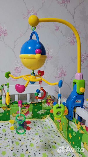 Мобиль на кроватку с проектором