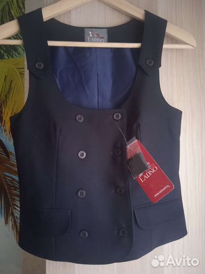 Жилетка для девочки школьная р.164 Новая