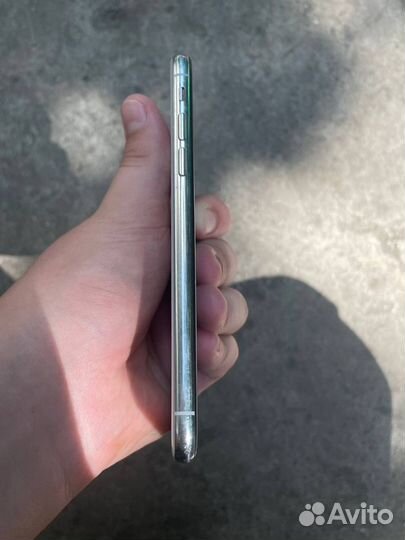 iPhone X, 64 ГБ