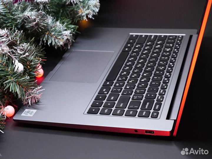 XIaomi RedmiBook 16 / i7 1065G7 / 16GB / 16