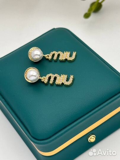 Серьги гвоздики miu miu