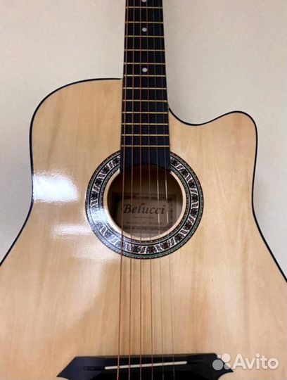 Акустическая гитара