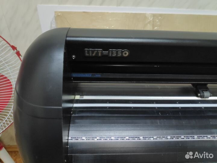 Режущий плоттер б/у Лист 1350