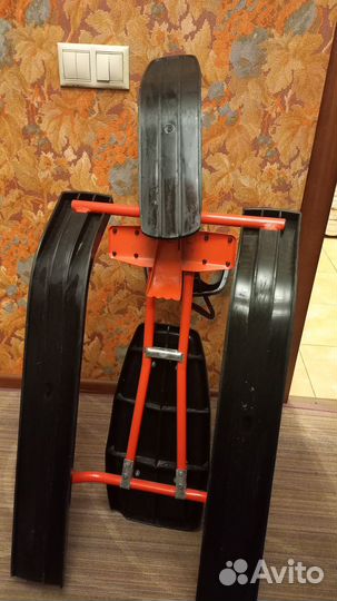 Детский снегокат бу